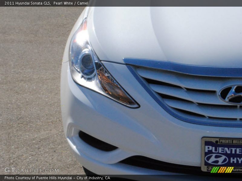 Pearl White / Camel 2011 Hyundai Sonata GLS