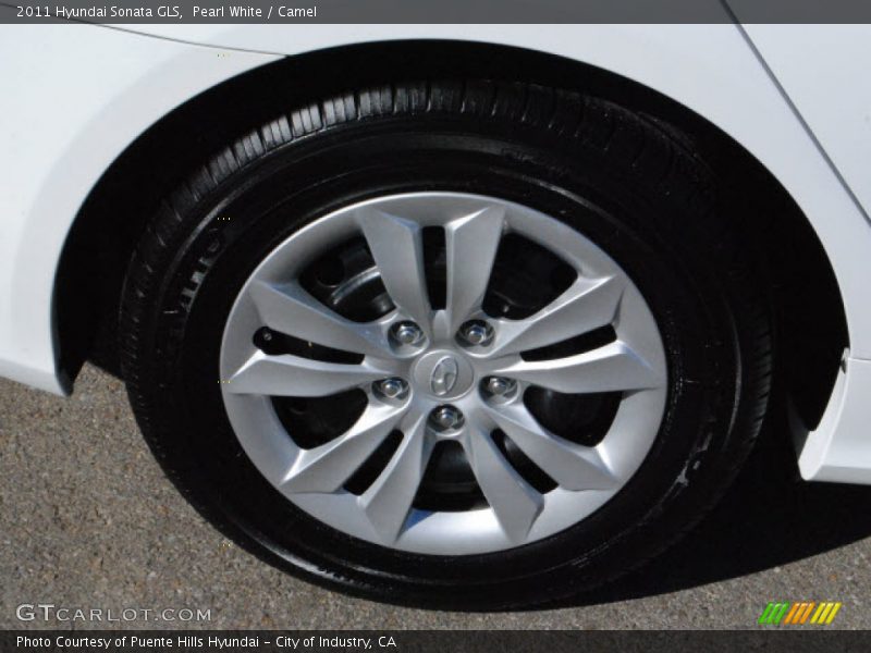 Pearl White / Camel 2011 Hyundai Sonata GLS