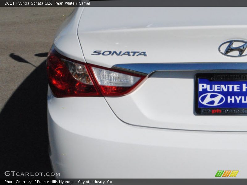 Pearl White / Camel 2011 Hyundai Sonata GLS