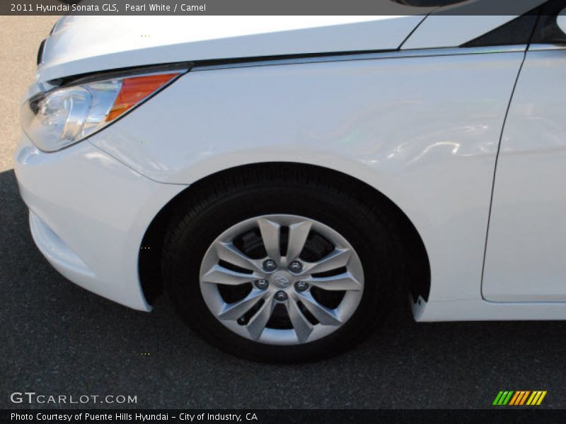Pearl White / Camel 2011 Hyundai Sonata GLS