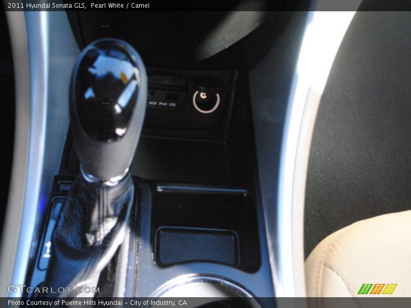 Pearl White / Camel 2011 Hyundai Sonata GLS