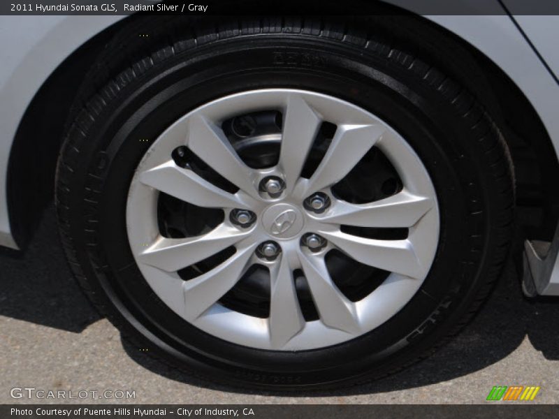 Radiant Silver / Gray 2011 Hyundai Sonata GLS