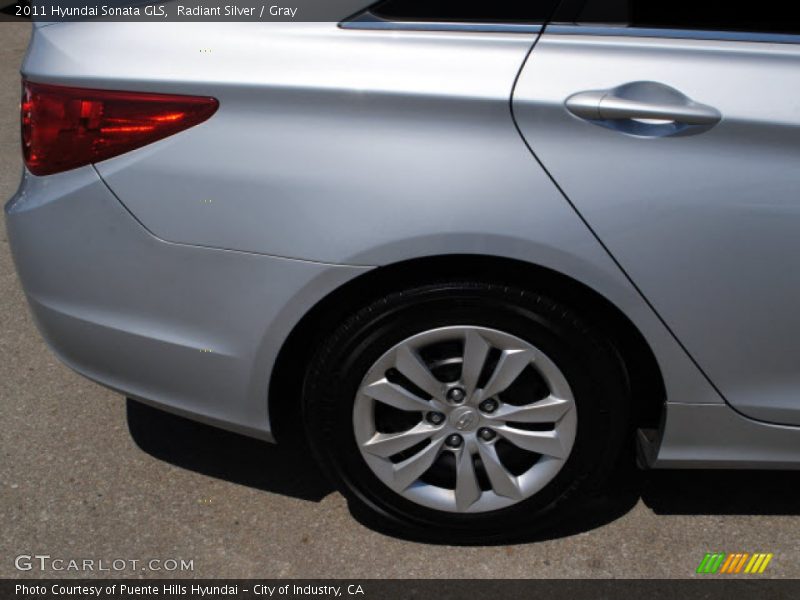 Radiant Silver / Gray 2011 Hyundai Sonata GLS