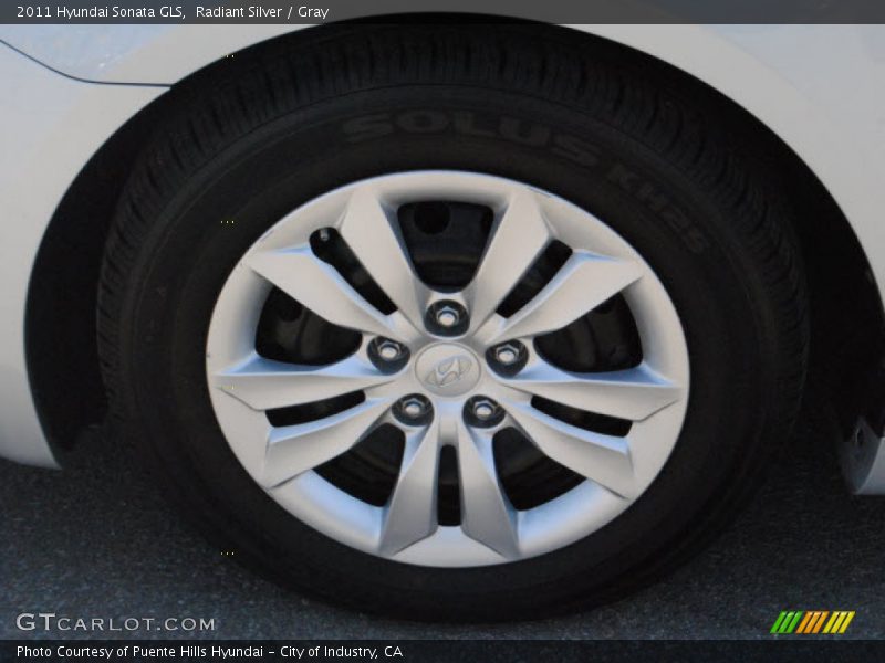 Radiant Silver / Gray 2011 Hyundai Sonata GLS