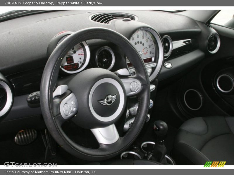 Pepper White / Black/Grey 2009 Mini Cooper S Hardtop