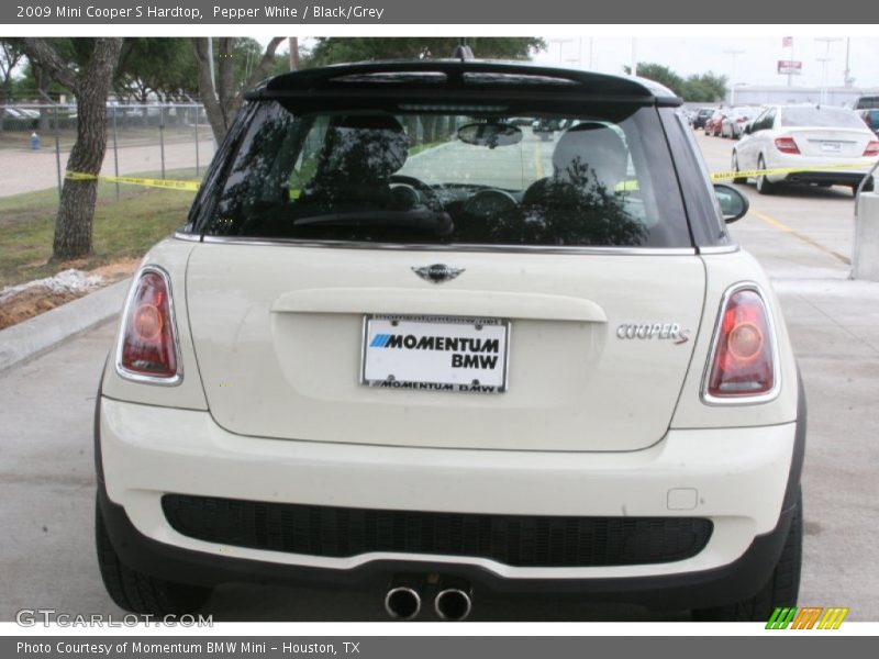 Pepper White / Black/Grey 2009 Mini Cooper S Hardtop