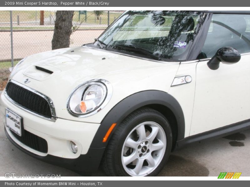 Pepper White / Black/Grey 2009 Mini Cooper S Hardtop