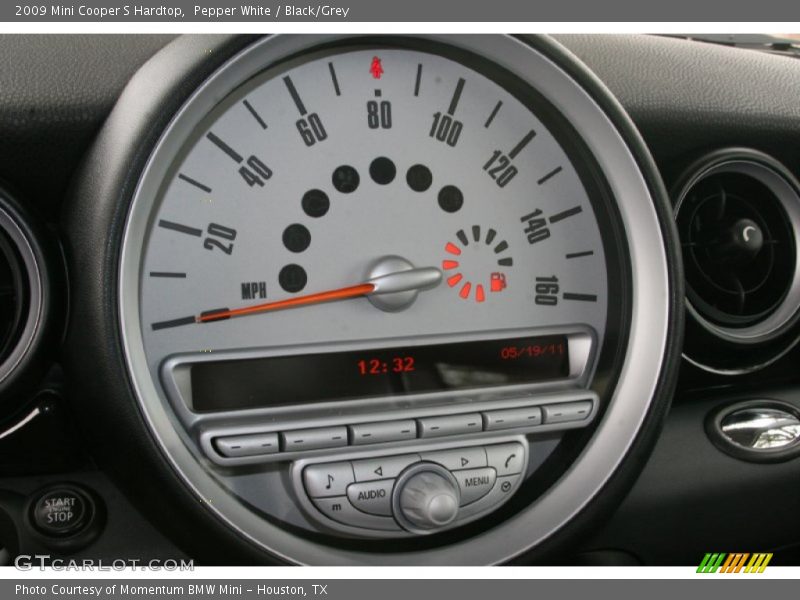 Pepper White / Black/Grey 2009 Mini Cooper S Hardtop