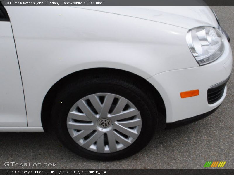 Candy White / Titan Black 2010 Volkswagen Jetta S Sedan