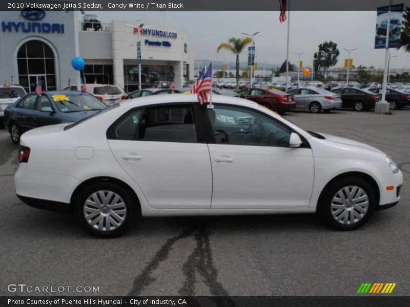 Candy White / Titan Black 2010 Volkswagen Jetta S Sedan