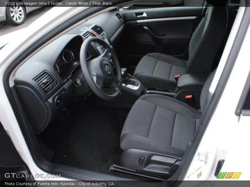 Candy White / Titan Black 2010 Volkswagen Jetta S Sedan