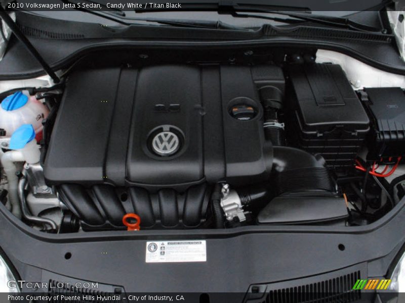 Candy White / Titan Black 2010 Volkswagen Jetta S Sedan