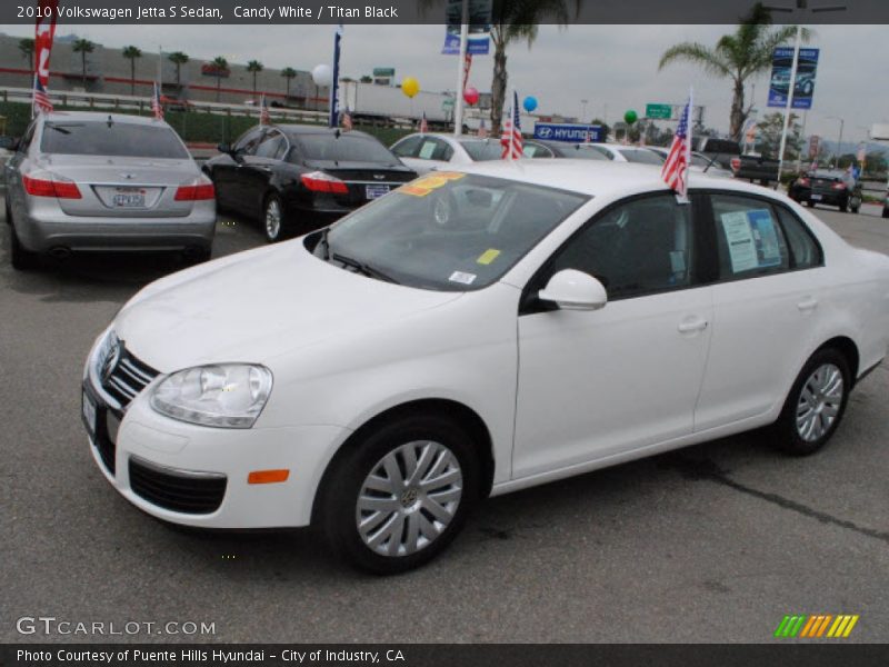 Candy White / Titan Black 2010 Volkswagen Jetta S Sedan