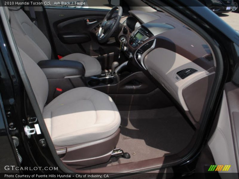 Ash Black / Taupe 2010 Hyundai Tucson GLS