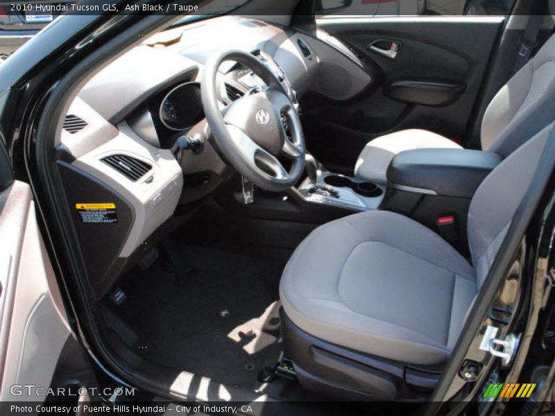 Ash Black / Taupe 2010 Hyundai Tucson GLS