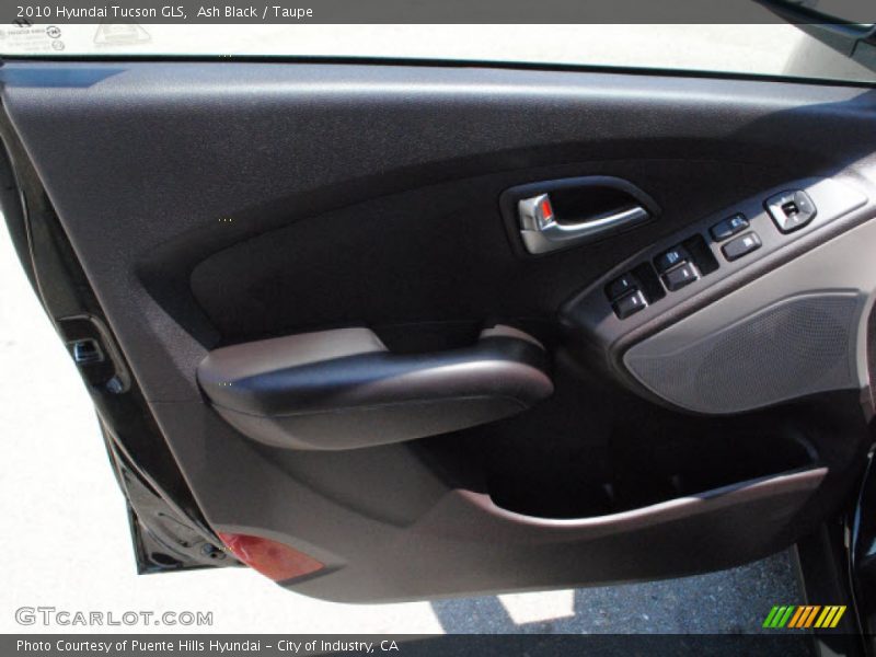 Ash Black / Taupe 2010 Hyundai Tucson GLS