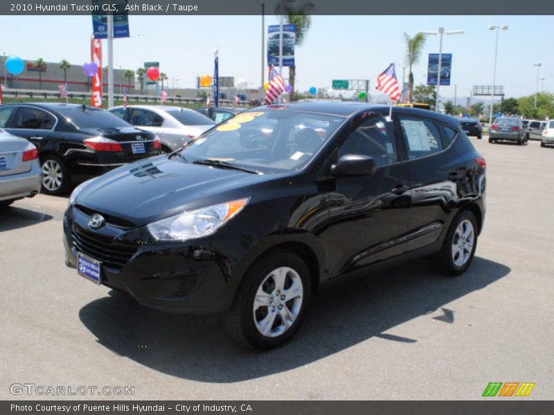 Ash Black / Taupe 2010 Hyundai Tucson GLS