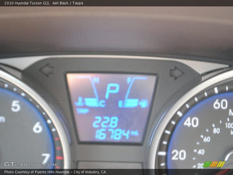 Ash Black / Taupe 2010 Hyundai Tucson GLS