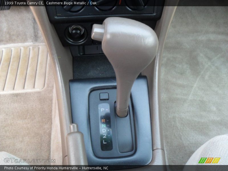 Cashmere Beige Metallic / Oak 1999 Toyota Camry CE