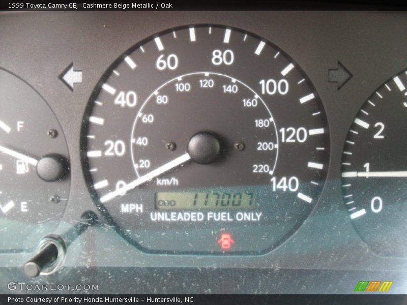 Cashmere Beige Metallic / Oak 1999 Toyota Camry CE