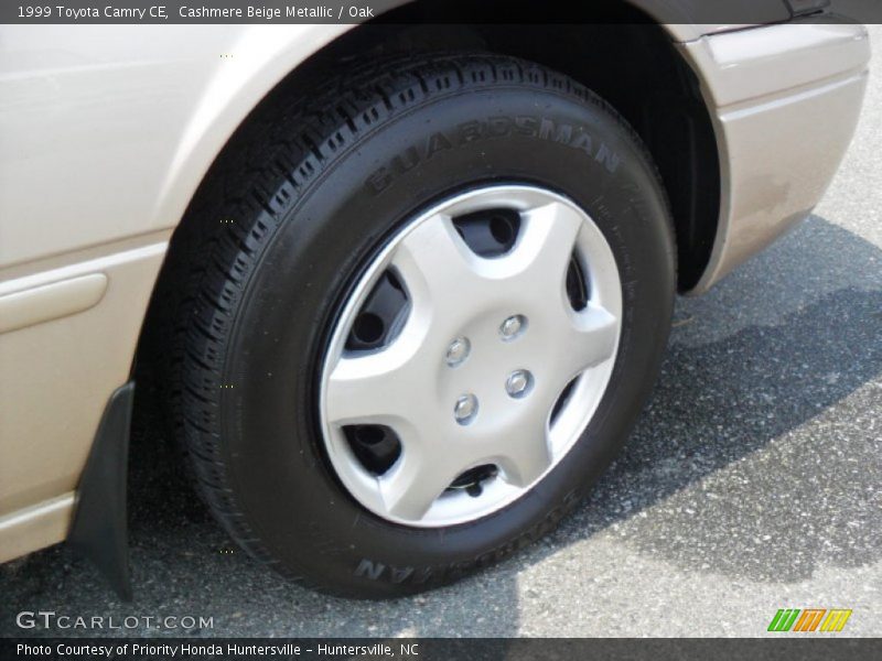 Cashmere Beige Metallic / Oak 1999 Toyota Camry CE
