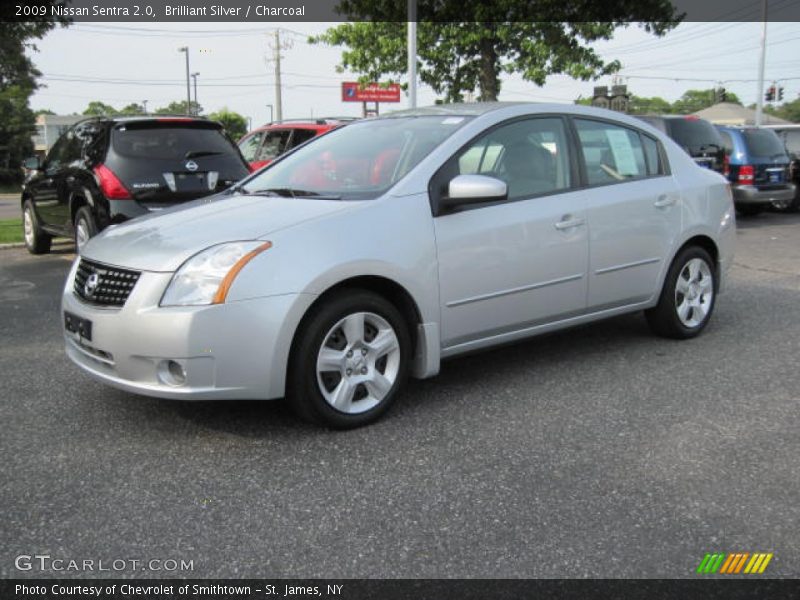 Brilliant Silver / Charcoal 2009 Nissan Sentra 2.0
