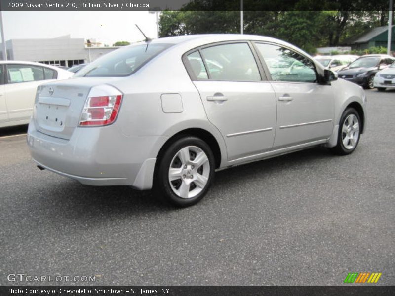 Brilliant Silver / Charcoal 2009 Nissan Sentra 2.0