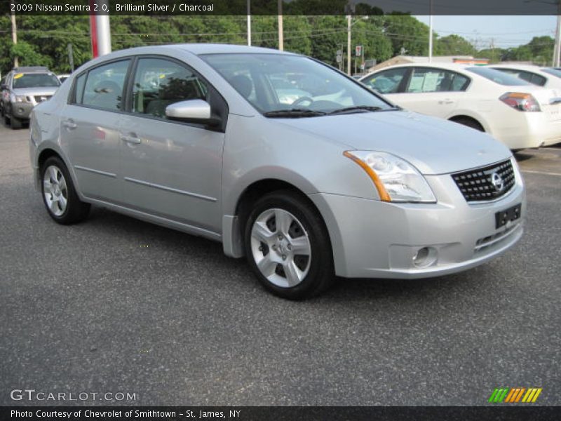 Brilliant Silver / Charcoal 2009 Nissan Sentra 2.0