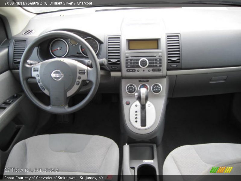 Brilliant Silver / Charcoal 2009 Nissan Sentra 2.0