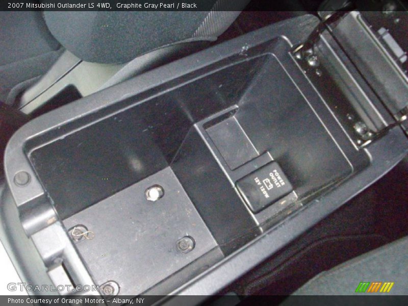 Graphite Gray Pearl / Black 2007 Mitsubishi Outlander LS 4WD
