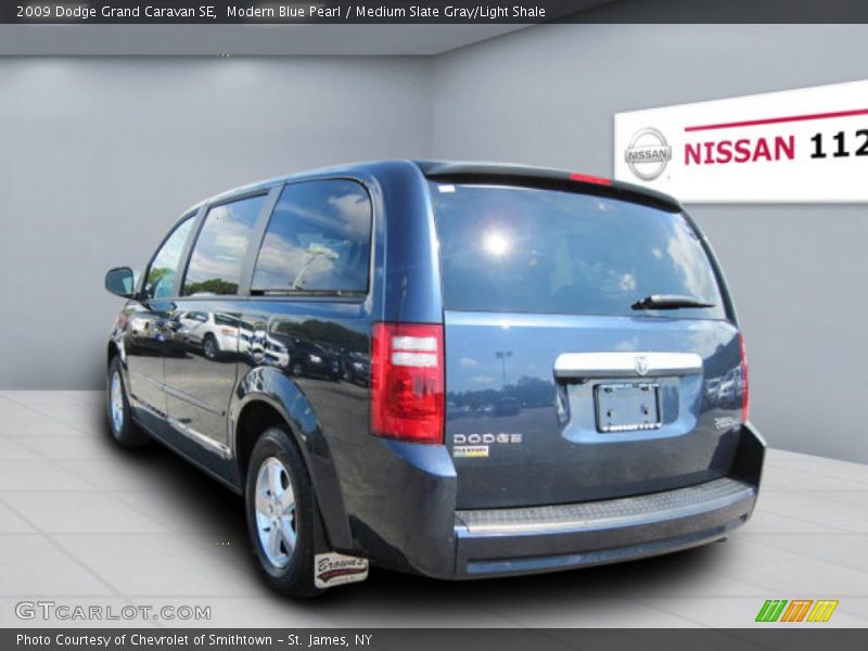 Modern Blue Pearl / Medium Slate Gray/Light Shale 2009 Dodge Grand Caravan SE