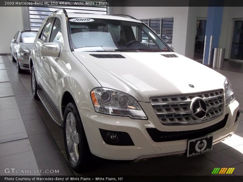 Arctic White / Black 2009 Mercedes-Benz ML 350 4Matic