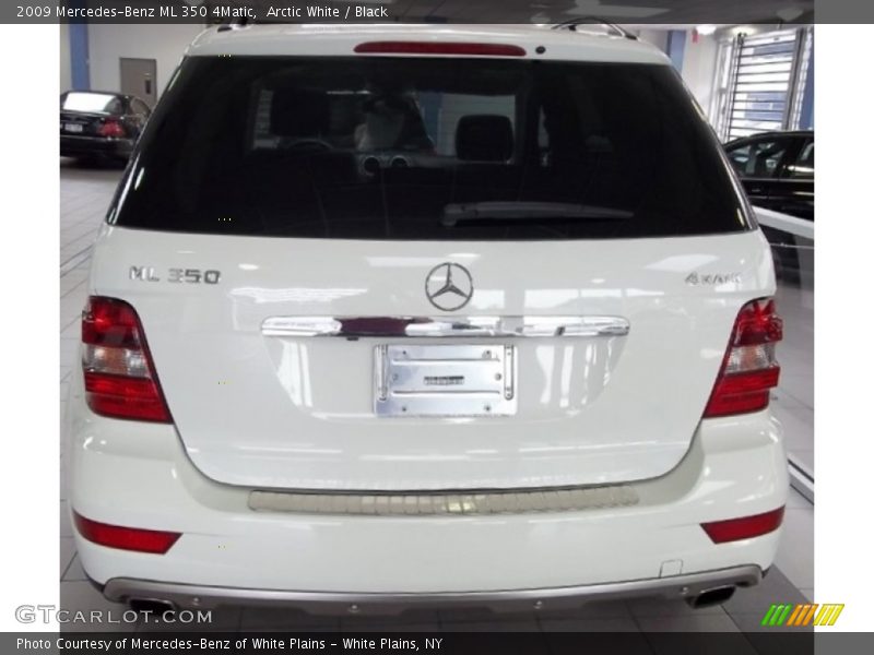 Arctic White / Black 2009 Mercedes-Benz ML 350 4Matic