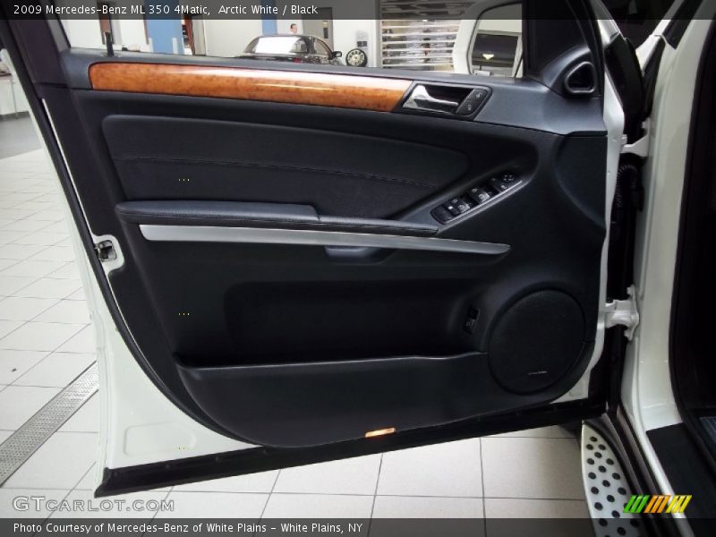 Arctic White / Black 2009 Mercedes-Benz ML 350 4Matic