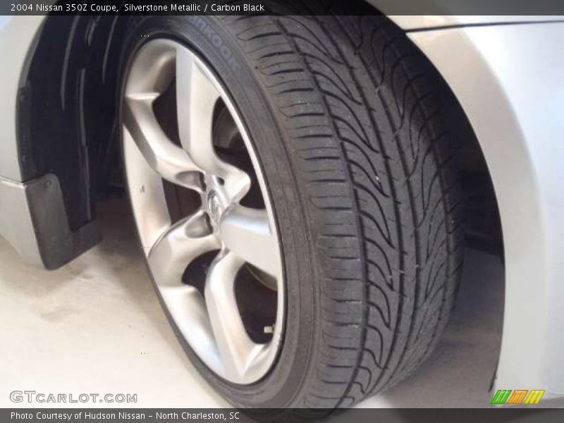 Silverstone Metallic / Carbon Black 2004 Nissan 350Z Coupe
