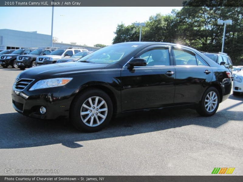 Black / Ash Gray 2010 Toyota Camry XLE