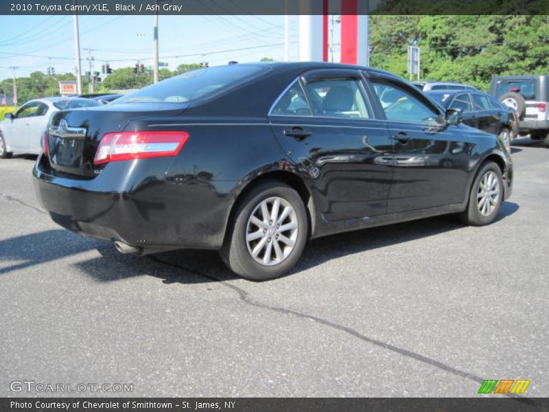 Black / Ash Gray 2010 Toyota Camry XLE