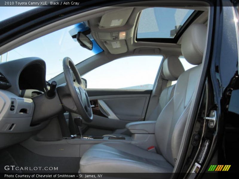 Black / Ash Gray 2010 Toyota Camry XLE