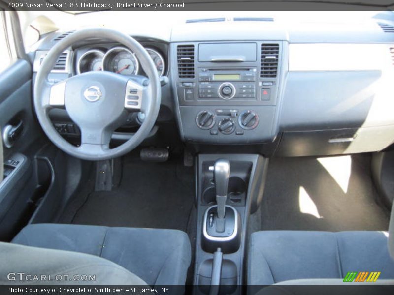 Brillant Silver / Charcoal 2009 Nissan Versa 1.8 S Hatchback