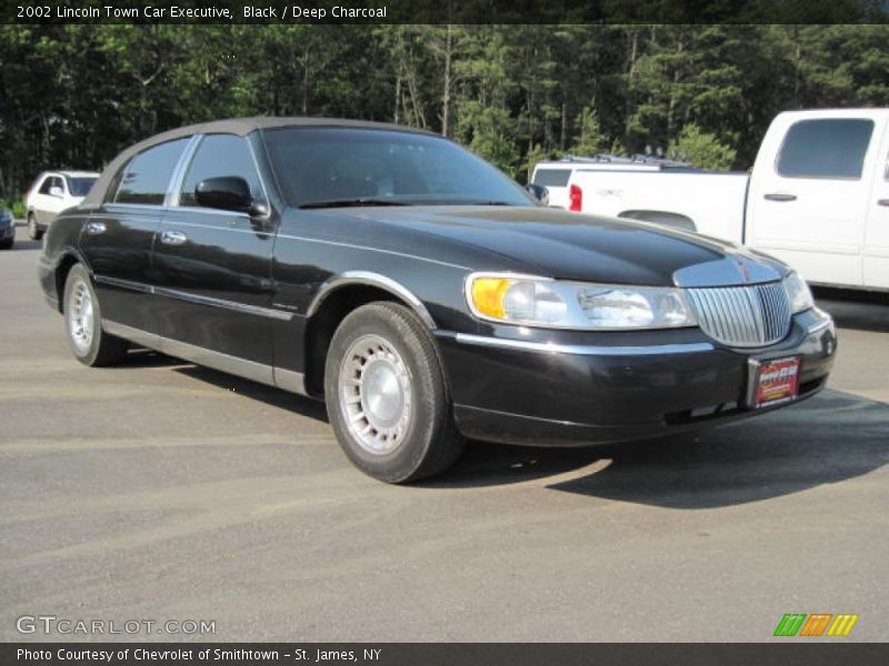 Black / Deep Charcoal 2002 Lincoln Town Car Executive