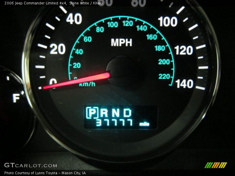 Stone White / Khaki 2006 Jeep Commander Limited 4x4