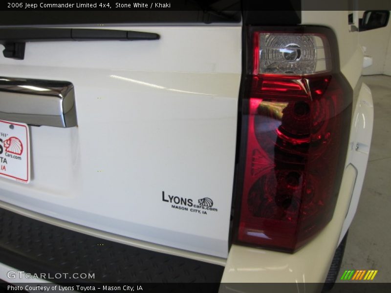 Stone White / Khaki 2006 Jeep Commander Limited 4x4