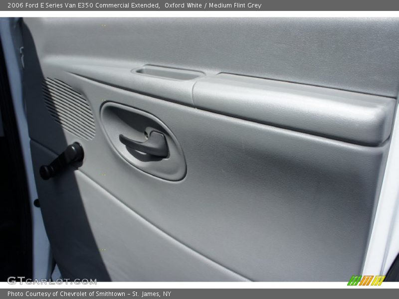 Oxford White / Medium Flint Grey 2006 Ford E Series Van E350 Commercial Extended
