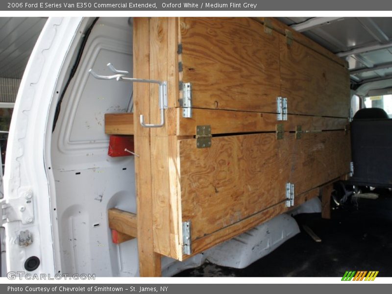 Oxford White / Medium Flint Grey 2006 Ford E Series Van E350 Commercial Extended