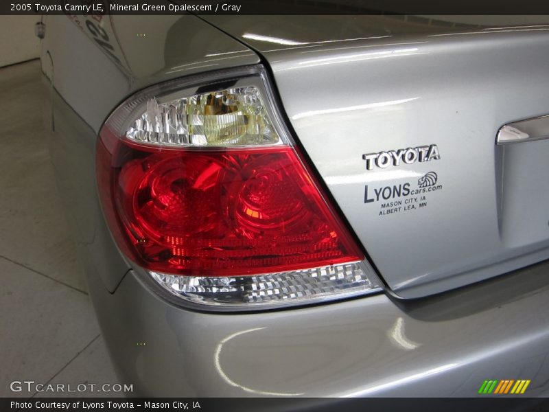 Mineral Green Opalescent / Gray 2005 Toyota Camry LE
