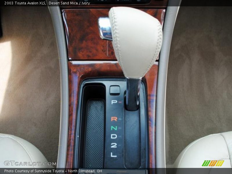 Desert Sand Mica / Ivory 2003 Toyota Avalon XLS