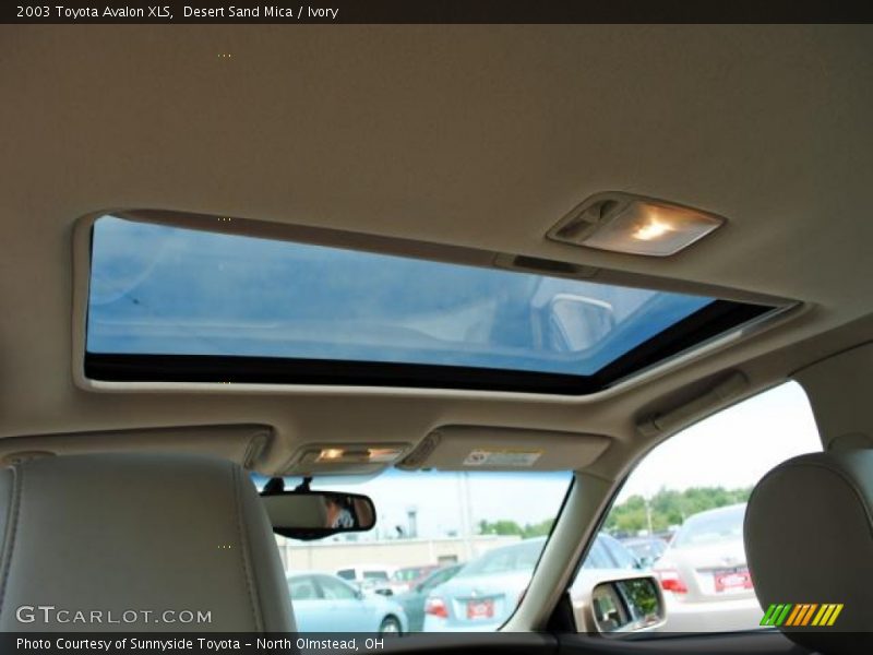 Desert Sand Mica / Ivory 2003 Toyota Avalon XLS