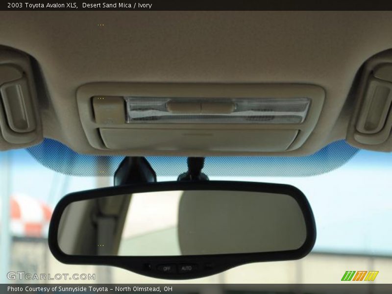 Desert Sand Mica / Ivory 2003 Toyota Avalon XLS