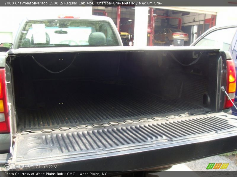 Charcoal Gray Metallic / Medium Gray 2000 Chevrolet Silverado 1500 LS Regular Cab 4x4