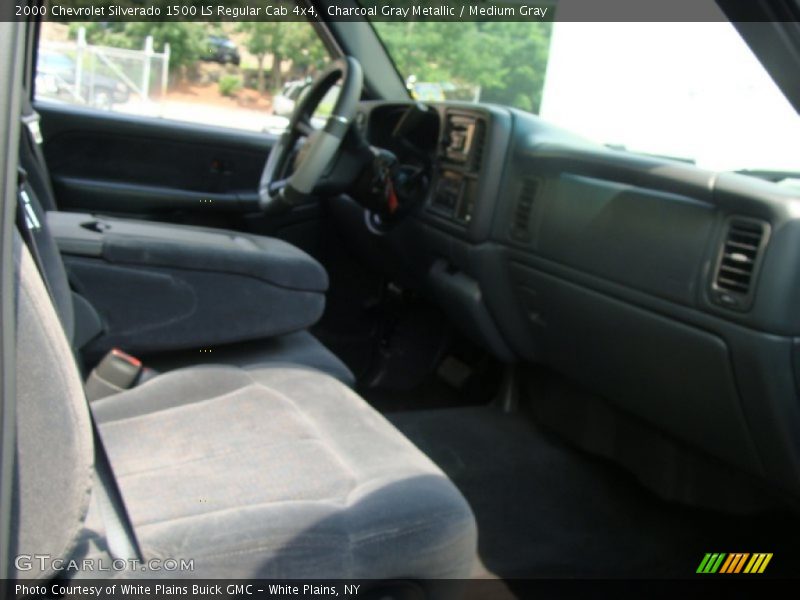 Charcoal Gray Metallic / Medium Gray 2000 Chevrolet Silverado 1500 LS Regular Cab 4x4